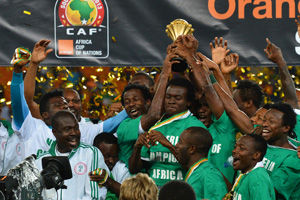 阿斯：现场观战美国队三场小组赛，最高花费或达4500美元（阿斯称：现场看美国队三场小组赛，最多或花费4500美元）