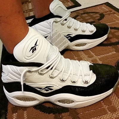 记者：申花队已于昨晚返回上海，迎来5天假期进行休整（记者：申花昨夜返沪，开启为期5天的假期休整）