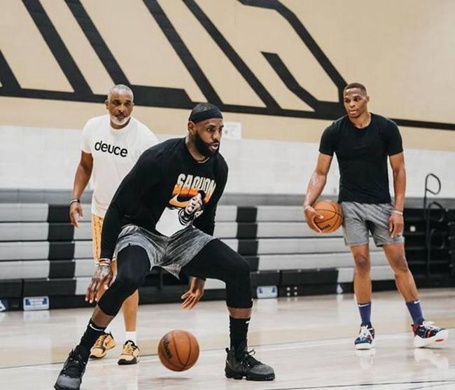 中国女足0-8惨败英格兰女足，张琳艳造险，斯坦韦戴帽（中国女足遭英格兰8-0横扫：张琳艳制造杀机，斯坦韦上演帽子戏法）