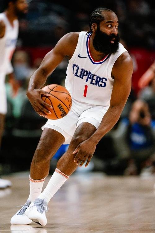 徐杰：广东队的中场核心（广东队中场指挥官：徐杰）