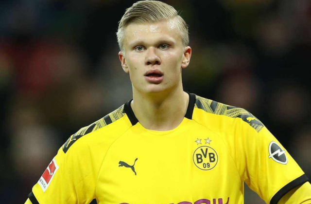 西甲半场：莫雷诺、科斯塔破门，比利亚雷亚尔1-1马略卡（西甲半场：莫雷诺、科斯塔先后破门，比利亚雷亚尔1-1暂平马略卡）