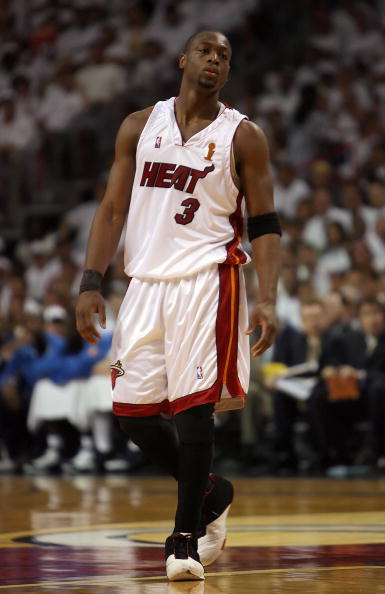 土媒：桑乔已经抵达土耳其，并和费内巴切高层商谈了转会事宜（土耳其媒体：桑乔已抵土，与费内巴切高层洽谈转会）