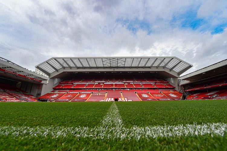 莫雷诺：若能重返西班牙队当然很好；黄潜现在西甲第二还不错（莫雷诺：若能回归西班牙队当然是好事；黄潜暂居西甲第二，表现不错）