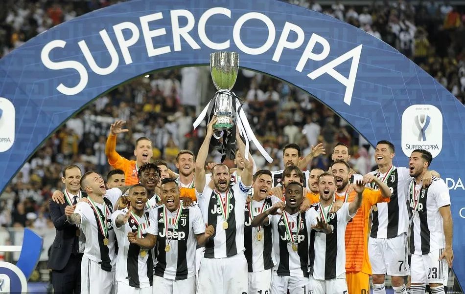 亨利：巴萨不能继续这样防守了，这在当今的足球时代行不通（亨利：巴萨这套防守已过时，放在现代足球里行不通）